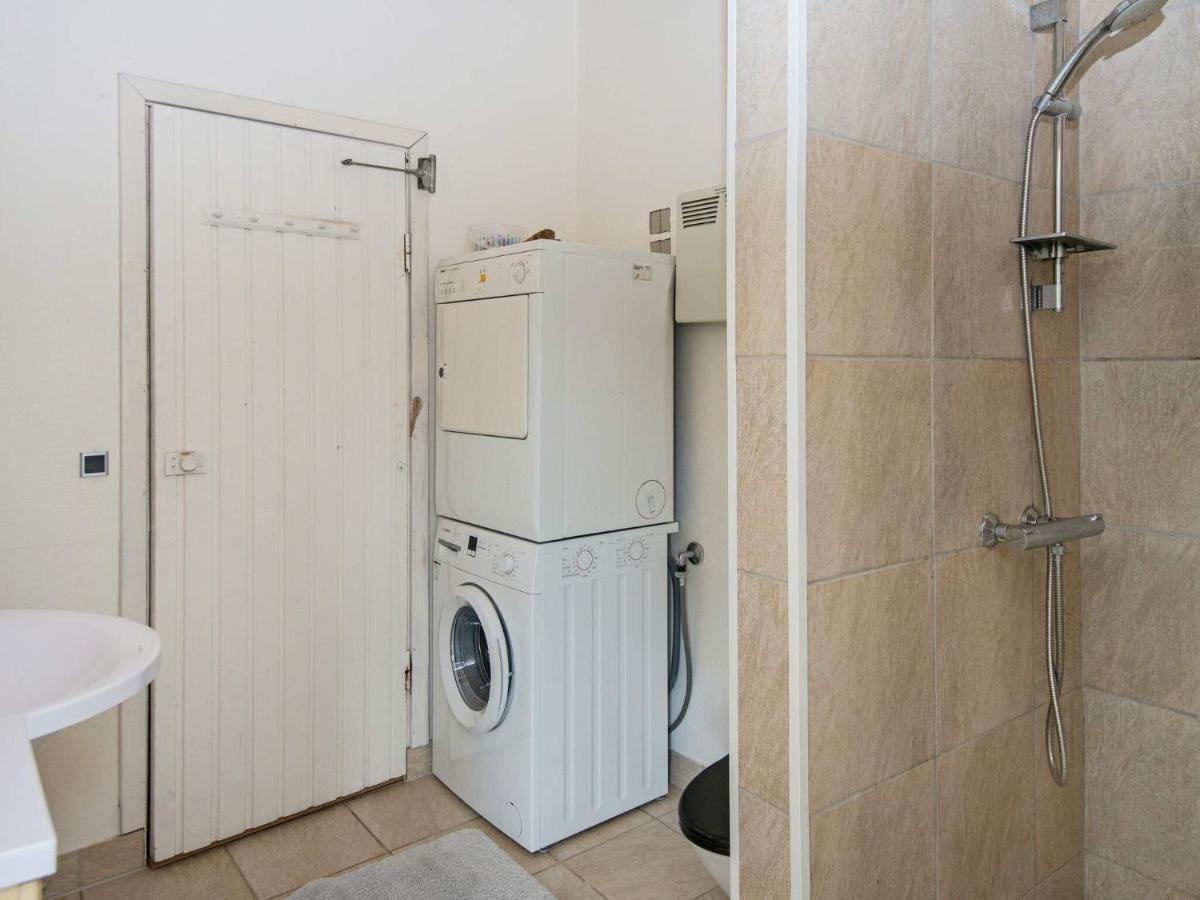 9 Person Holiday Home In Juelsminde Sonderby  外观 照片